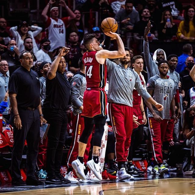 开云中国-包含清晨体能课后，明尼苏达森林狼外线爆发备战中超，底气十足，细节决定成败的词条